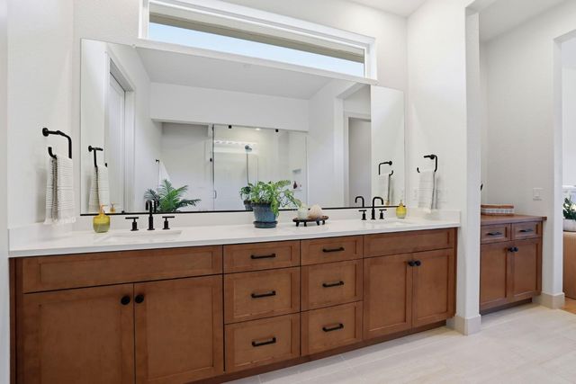 3541 Deer Park Dr, Folsom, CA 95630
