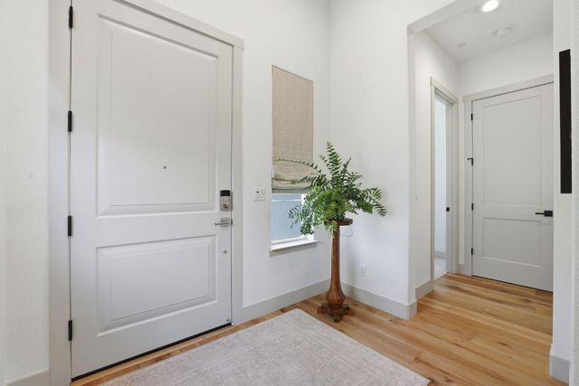 3541 Deer Park Dr, Folsom, CA 95630