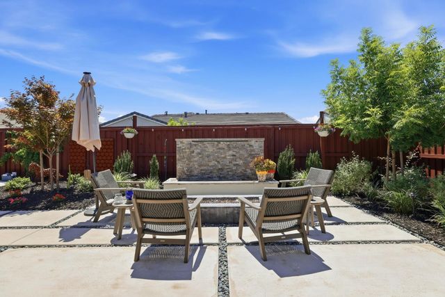 3541 Deer Park Dr, Folsom, CA 95630
