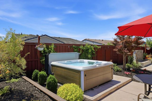 3541 Deer Park Dr, Folsom, CA 95630