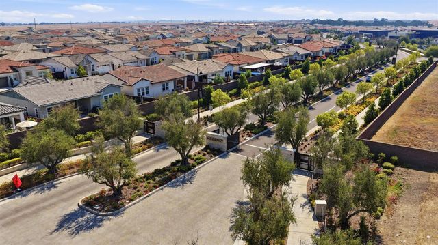 3541 Deer Park Dr, Folsom, CA 95630