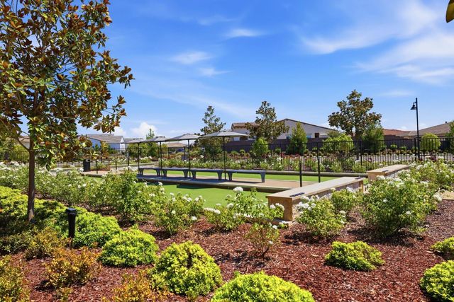 3541 Deer Park Dr, Folsom, CA 95630