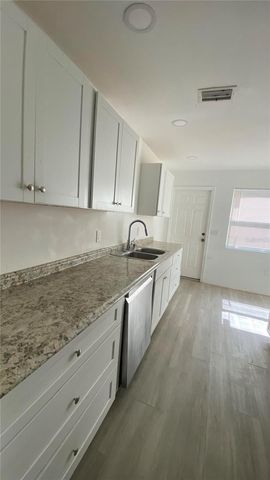 1313 15TH STREET E, Bradenton, FL 34208