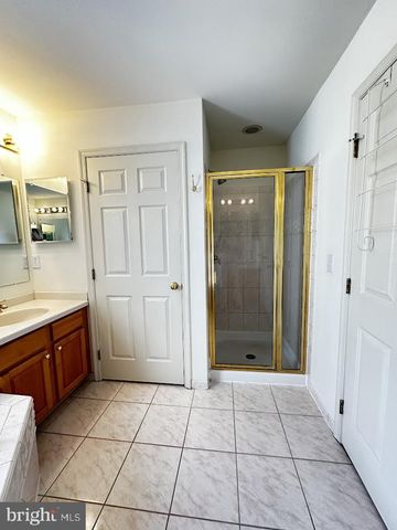 92 DISPATCH DR, Washington Crossing, PA 18977