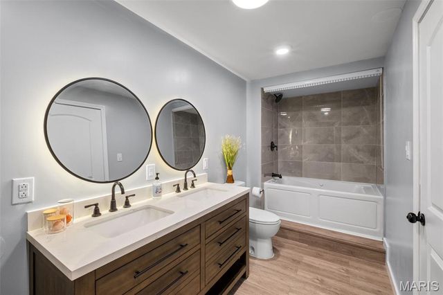 3652 Lemay Woods Drive, Oakville, MO 63129