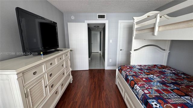 18071 Biscayne Blvd 704, Aventura, FL 33160