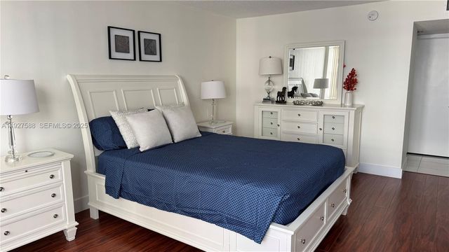 18071 Biscayne Blvd 704, Aventura, FL 33160