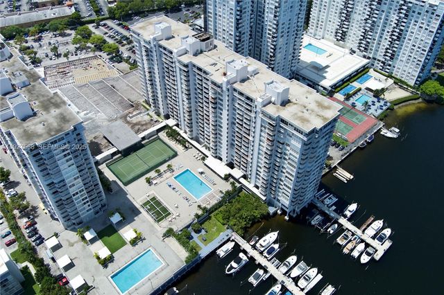 18071 Biscayne Blvd 704, Aventura, FL 33160