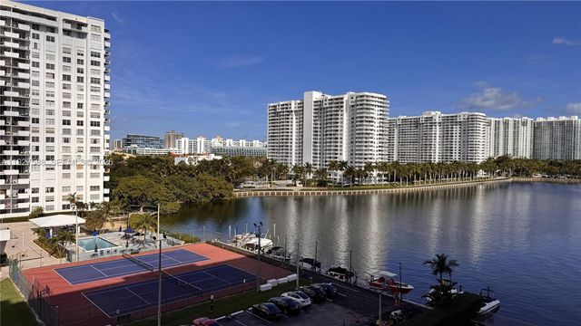 18071 Biscayne Blvd 704, Aventura, FL 33160