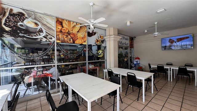 18071 Biscayne Blvd 704, Aventura, FL 33160