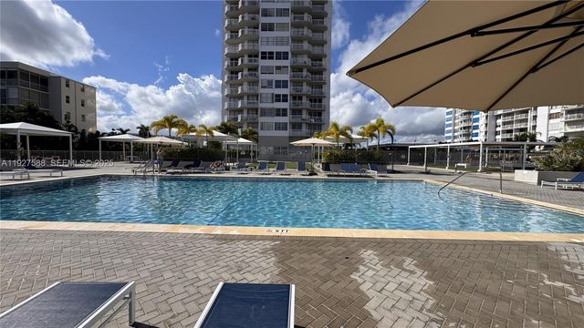 18071 Biscayne Blvd 704, Aventura, FL 33160