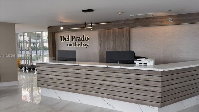 18071 Biscayne Blvd 704, Aventura, FL 33160