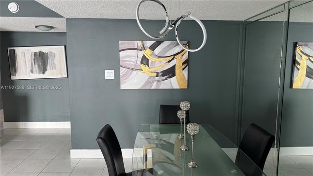 18071 Biscayne Blvd 704, Aventura, FL 33160