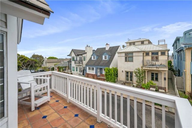 459 35th Street, Manhattan Beach, CA 90266