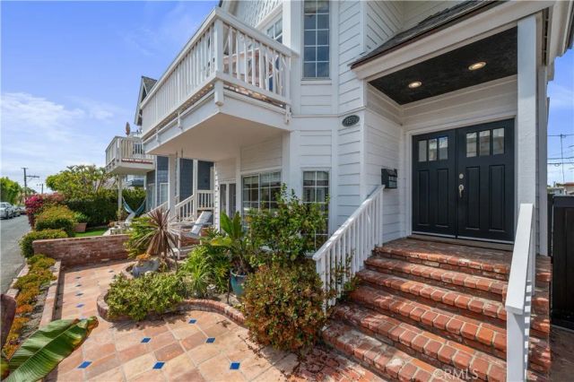 459 35th Street, Manhattan Beach, CA 90266