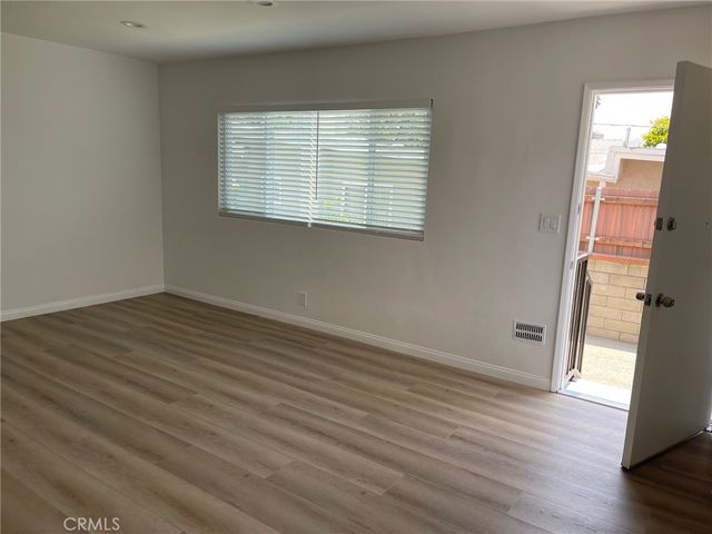 1143 Raymond Avenue 2, Glendale, CA 91201