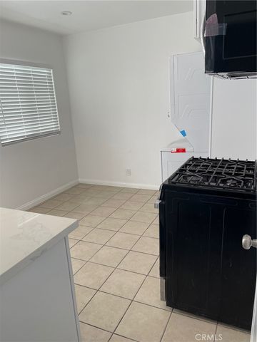 1143 Raymond Avenue 2, Glendale, CA 91201