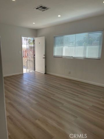 1143 Raymond Avenue 2, Glendale, CA 91201
