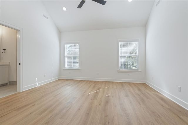 14 May Lane, Bella Vista, AR 72715