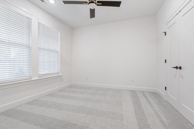 14 May Lane, Bella Vista, AR 72715