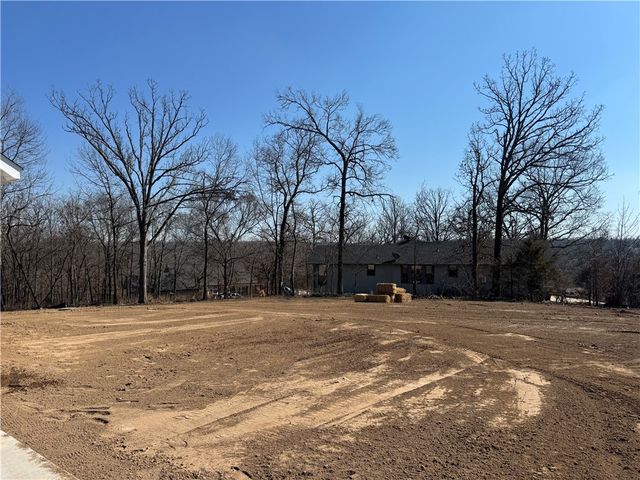 14 May Lane, Bella Vista, AR 72715