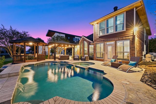 8223 Lakeshore Villa Drive, Houston, TX 77346