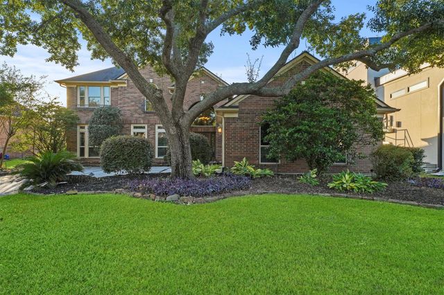 8223 Lakeshore Villa Drive, Houston, TX 77346
