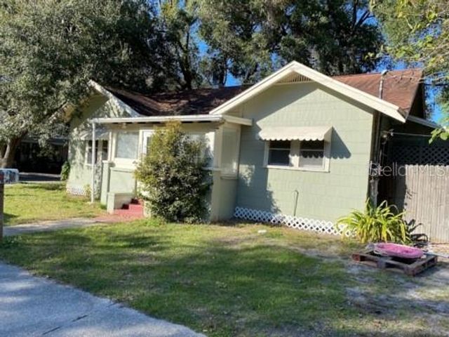 1204 E RIVER COVE STREET, Tampa, FL 33604
