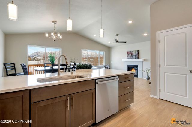 5990 Takotna Loop, Anchorage, AK 99504