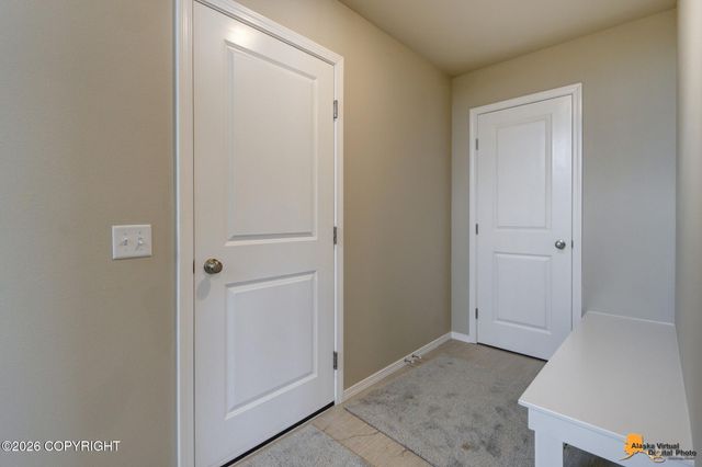 5990 Takotna Loop, Anchorage, AK 99504