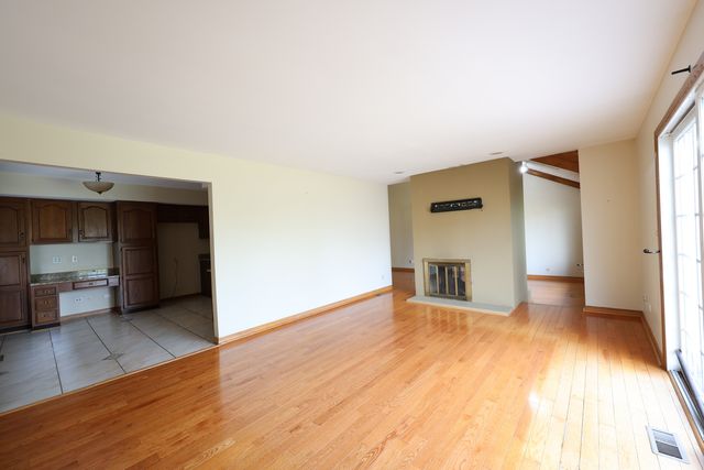 8315 Helen Court, Downers Grove, IL 60516