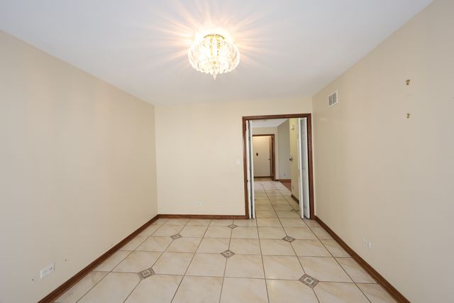 8315 Helen Court, Downers Grove, IL 60516