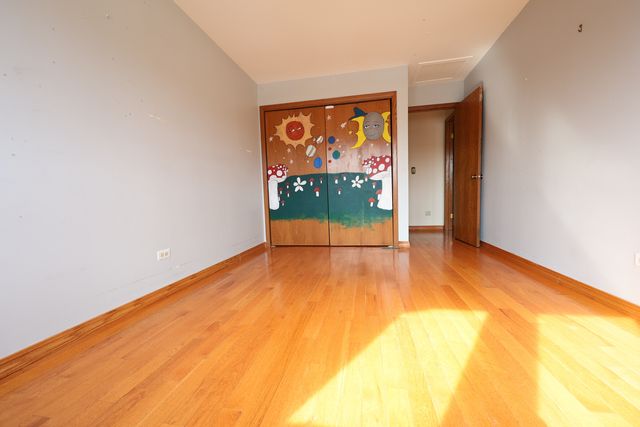 8315 Helen Court, Downers Grove, IL 60516