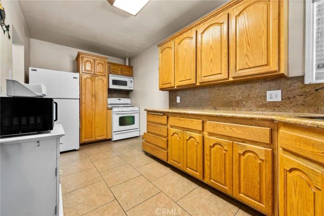 17765 Barbee Street, Fontana, CA 92336