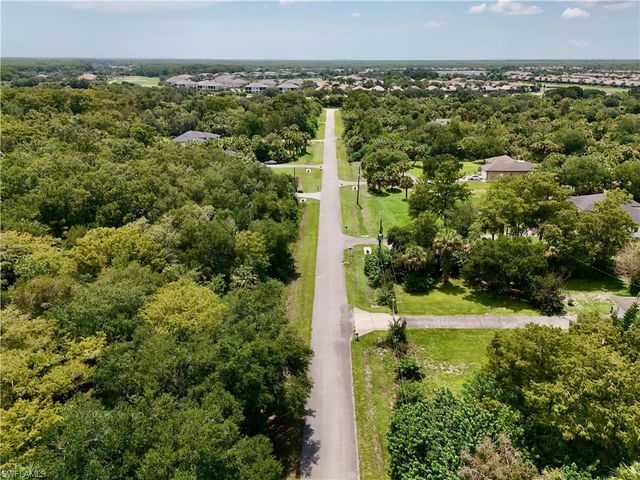 35th AVE NW, Naples, FL 34120