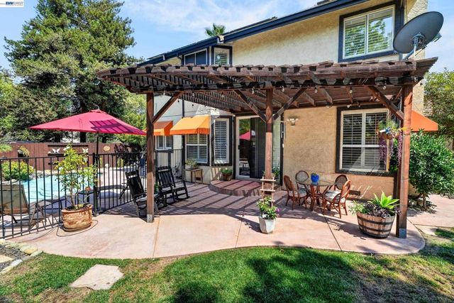 467 Pecan Pl, Brentwood, CA 94513