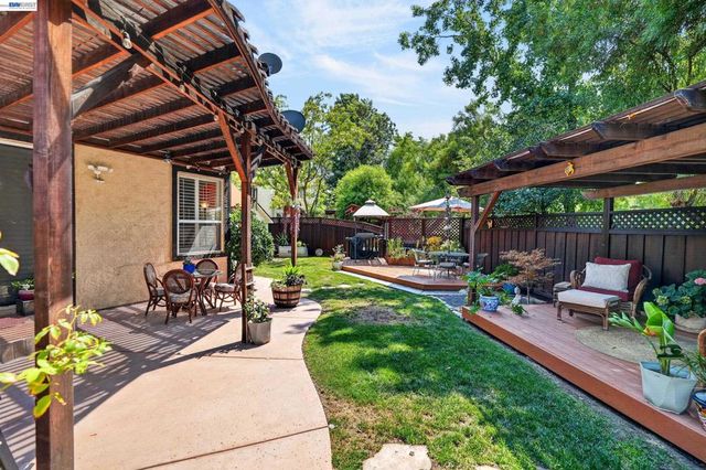 467 Pecan Pl, Brentwood, CA 94513