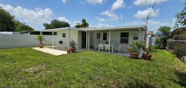 2230 Service Rd, Opa Locka, FL 33054