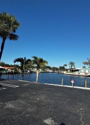 350 79TH AVENUE N 134, St Petersburg, FL 33702