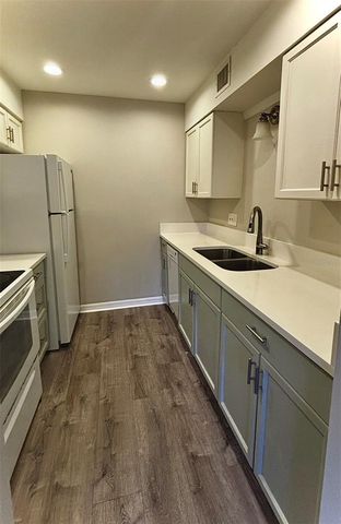 350 79TH AVENUE N 134, St Petersburg, FL 33702