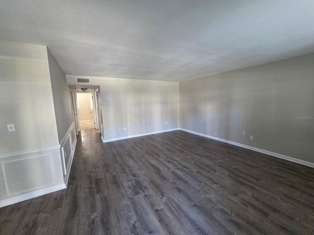 350 79TH AVENUE N 134, St Petersburg, FL 33702