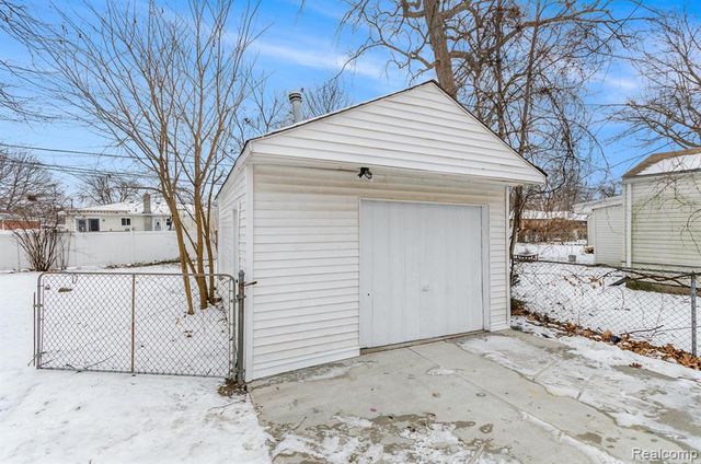 14231 Fordline Street, Southgate, MI 48195