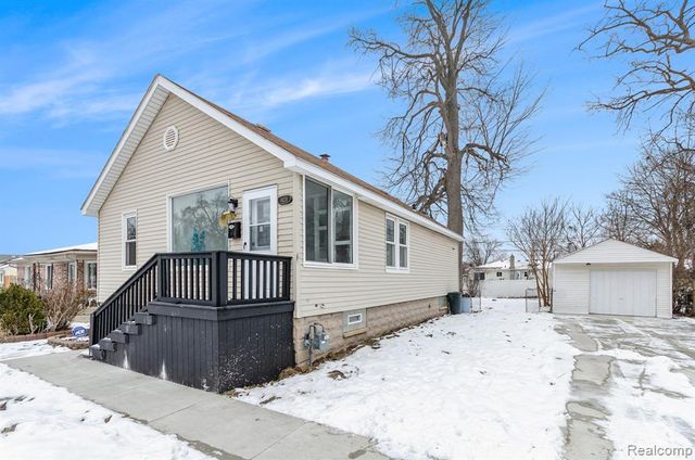 14231 Fordline Street, Southgate, MI 48195