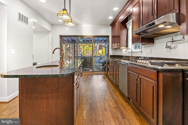 6803 WESTBROOK RD, Baltimore, MD 21215