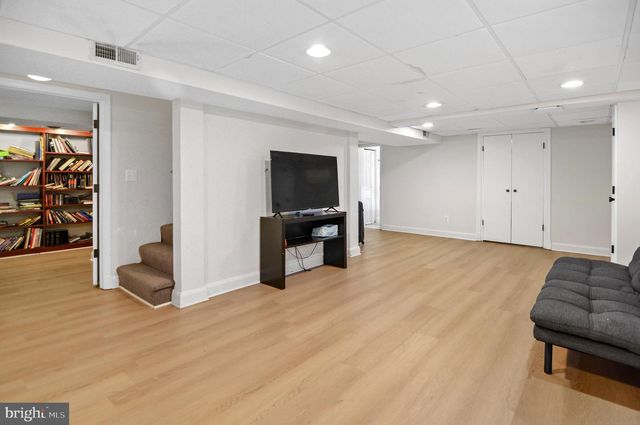 6803 WESTBROOK RD, Baltimore, MD 21215