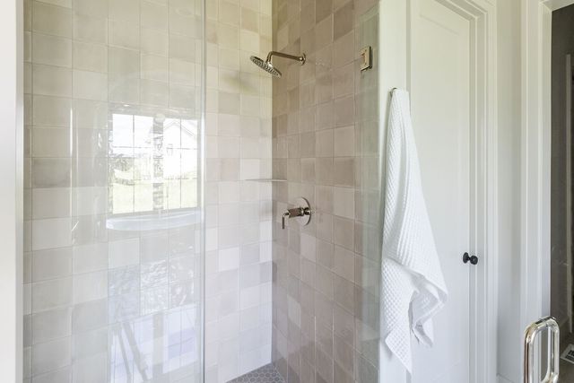 18241 Baxter Place, Clive, IA 50325