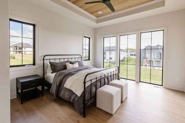 18241 Baxter Place, Clive, IA 50325