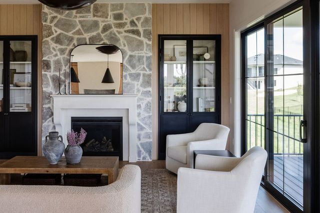 18241 Baxter Place, Clive, IA 50325