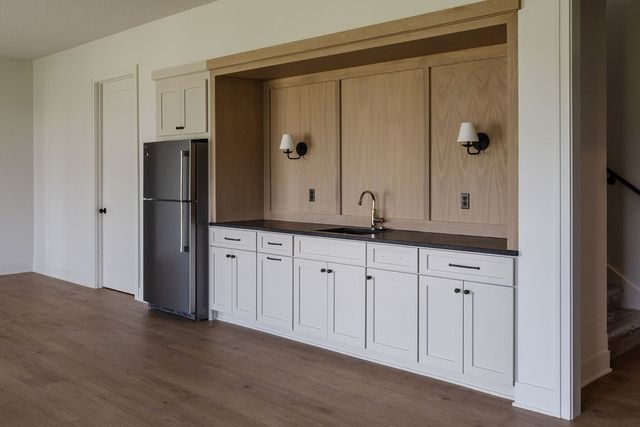 18241 Baxter Place, Clive, IA 50325