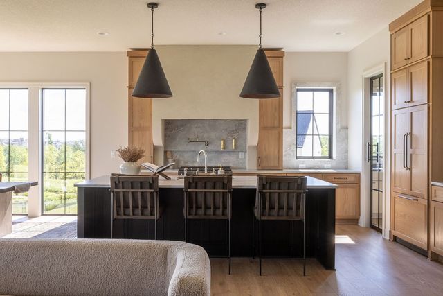 18241 Baxter Place, Clive, IA 50325